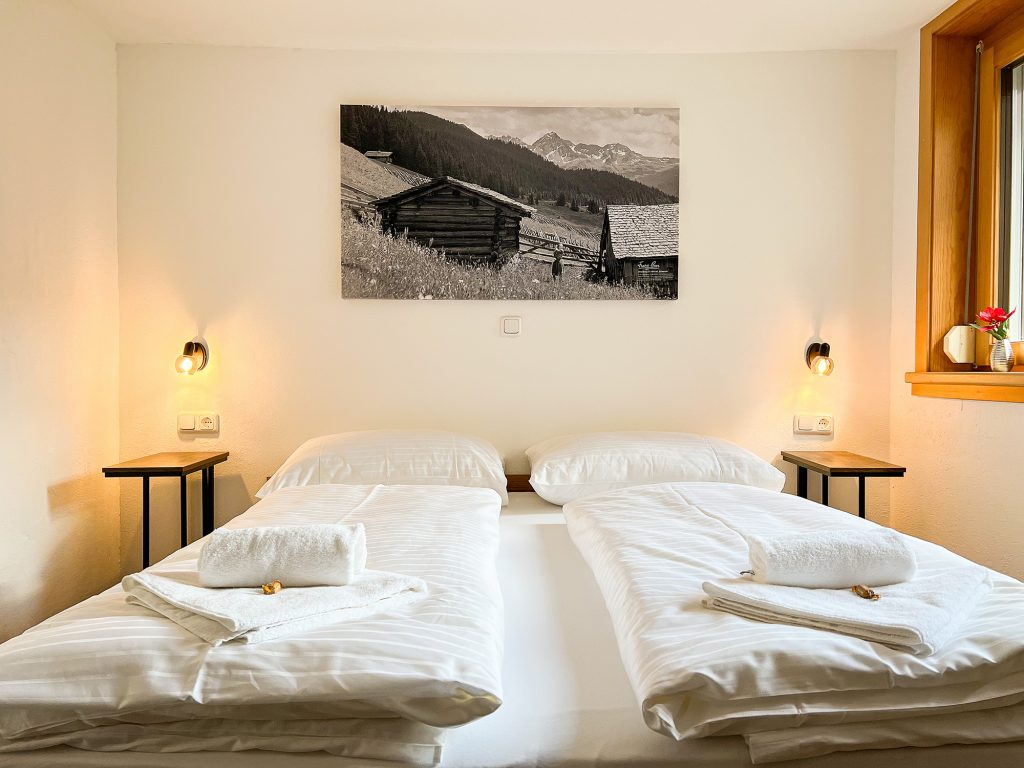 Silbertal Apartment – Kristberg Apartment, Doppelbett / Schlafzimmer