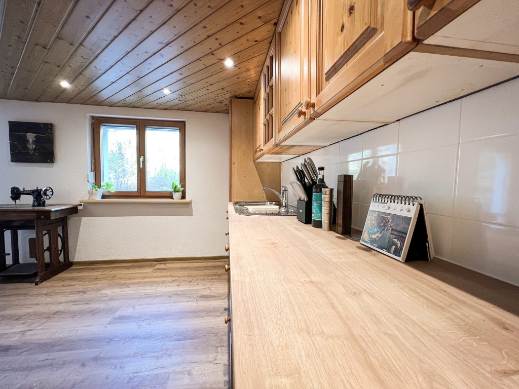 Silbertal Apartment – Kristberg Apartment, Küchenzeile