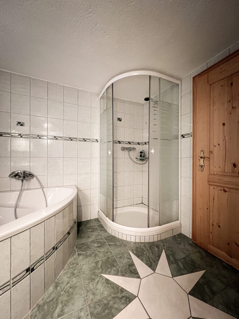 Silbertal Apartment – Kristberg Apartment, Dusche