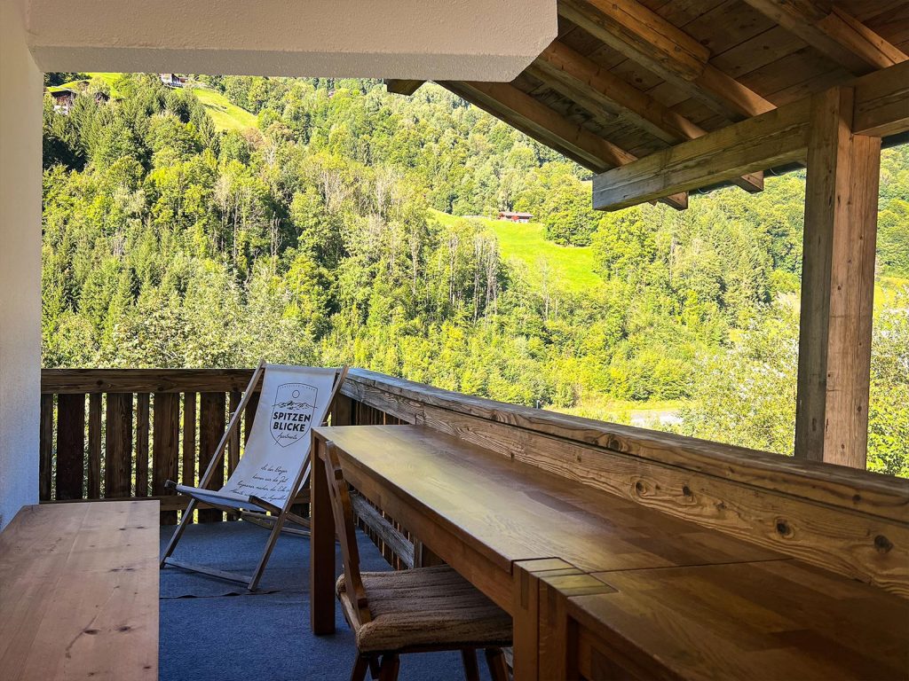 Tisch mit Ausblick fürs Alpenglühen